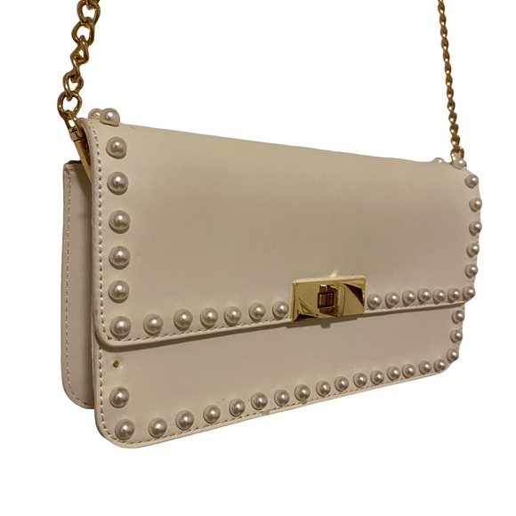 Lulus Elegant Pure White Studded Gold Chain Shoulder Bag - Picture 10 of 12